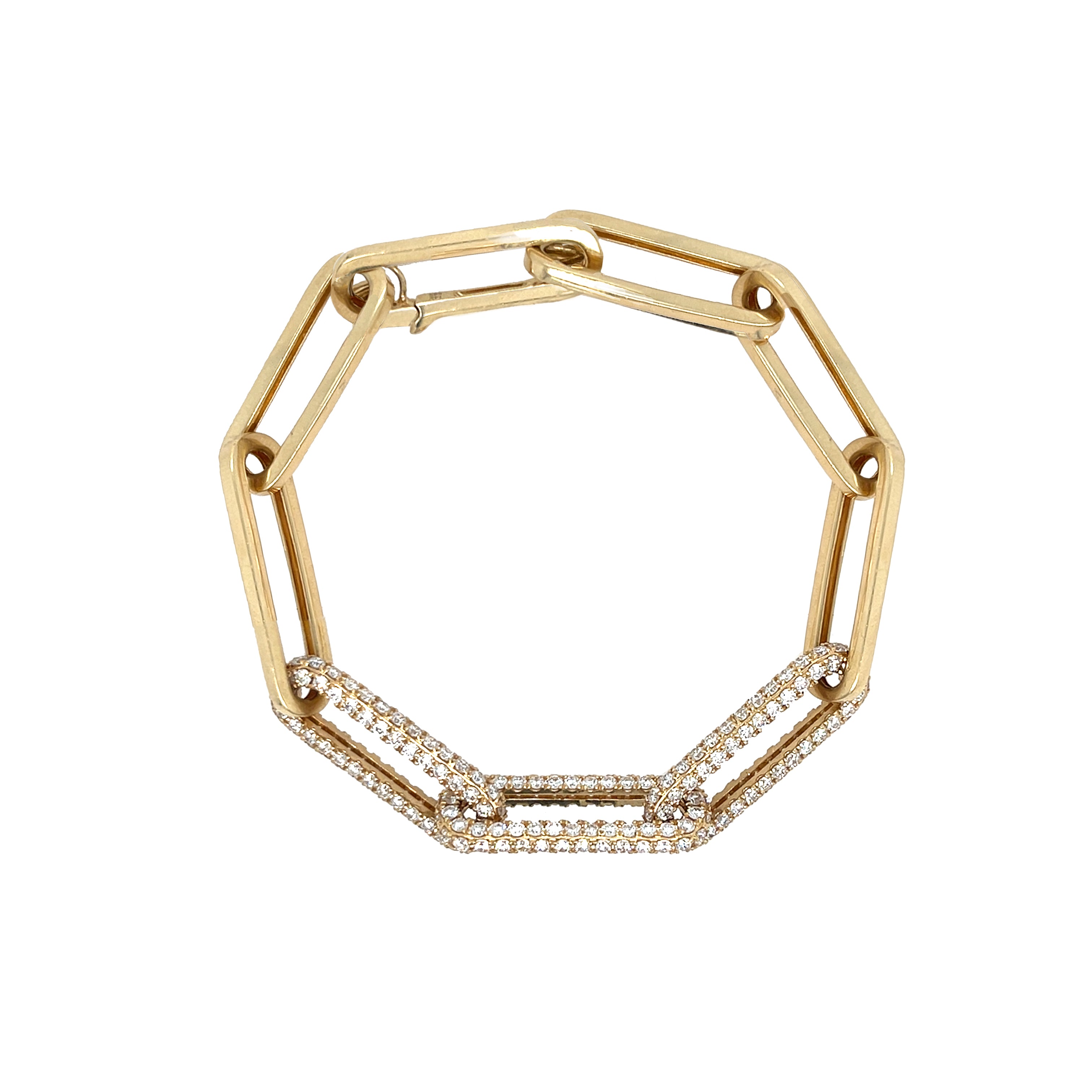 Diamond Paperclip Chain Bracelet
Elevate your style with this Diamond Paperclip Bracelet, a timeless piece that blends classic design with modern chic. Crafted with delicate diamond accents, it adds a subtle sparkle to any outfit, perfect for both everyday elegance and special occasions. Its sleek paperclip links offer a refined yet contemporary look, making it a versatile addition to your jewelry collection.
14K Yellow Gold
4.77 Diamond Carat Weight
Diamond Link: 0.99" Long X 0.34" Wide
Plain Link: 0.96"