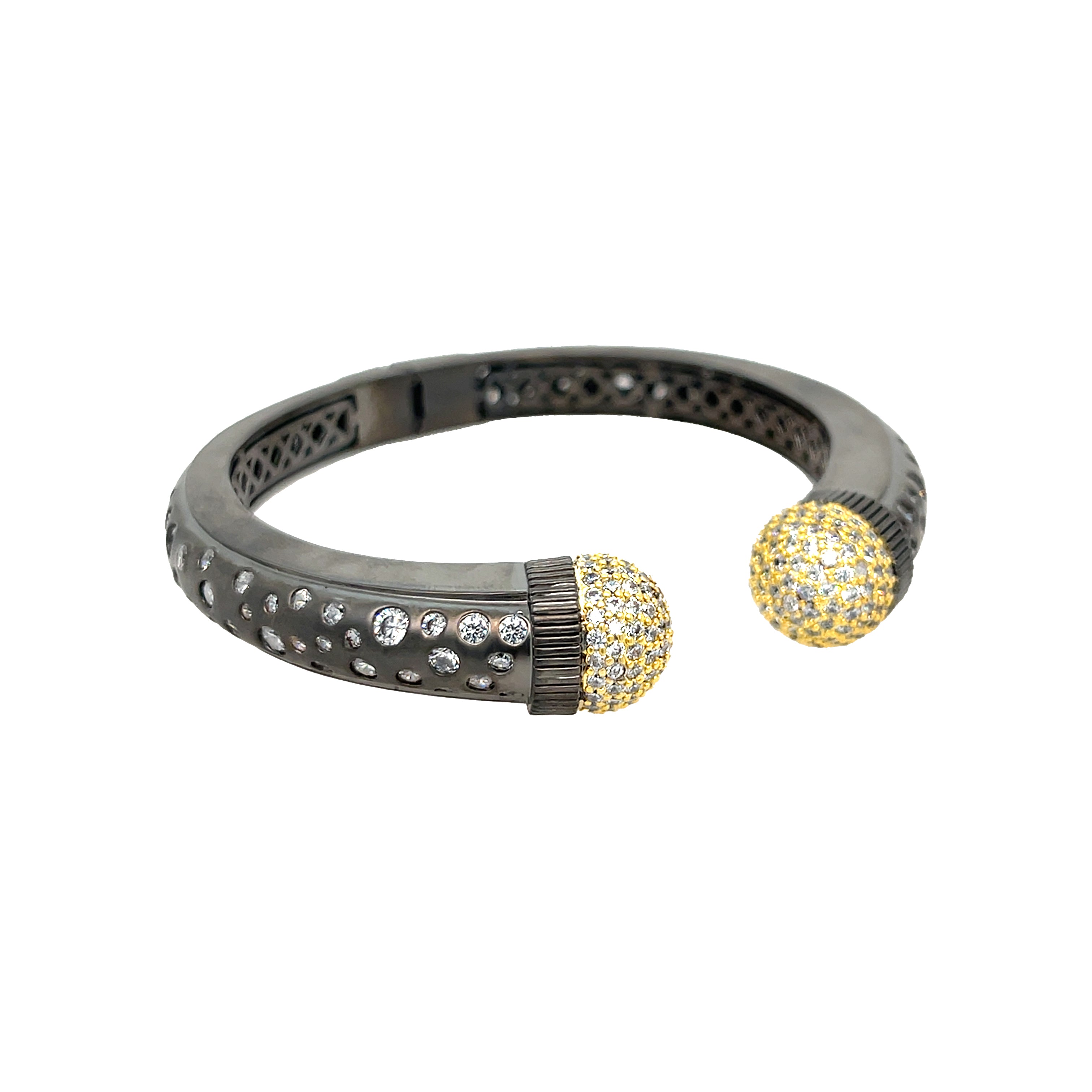 CZ Pave Round Tips Hinge Bangle Bracelet
This elegant Hinge Bangle Bracelet features a sleek and stylish design, perfect for adding a touch of sophistication to any outfit. Featuring sparkling pave cubic zirconias, this bracelet provides an edgy and modern look. Its unique hinged closure ensures a secure fit, making it a must-have bangle.
Oxidized & Yellow Gold Plating
0.46" Wide