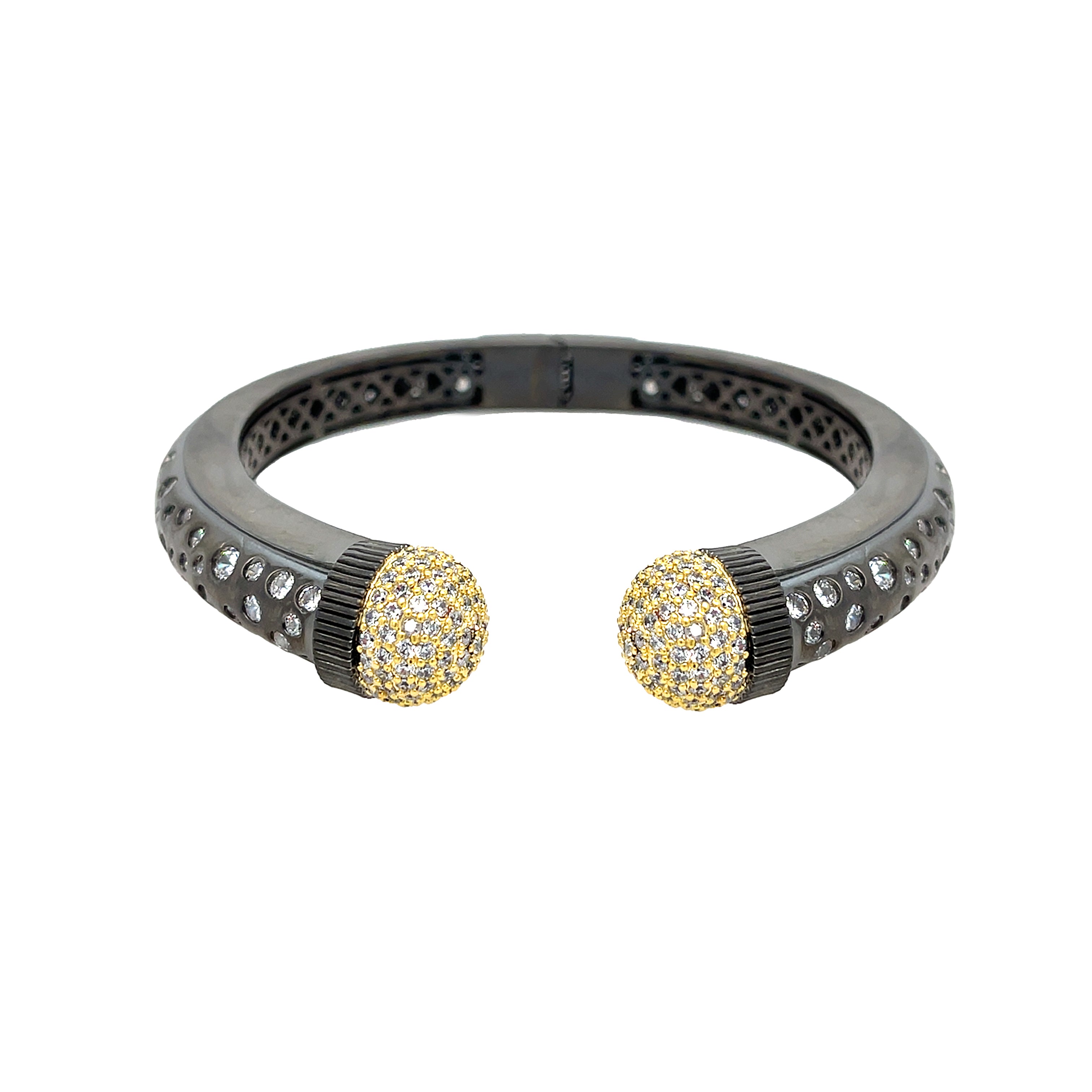CZ Pave Round Tips Hinge Bangle Bracelet
This elegant Hinge Bangle Bracelet features a sleek and stylish design, perfect for adding a touch of sophistication to any outfit. Featuring sparkling pave cubic zirconias, this bracelet provides an edgy and modern look. Its unique hinged closure ensures a secure fit, making it a must-have bangle.
Oxidized & Yellow Gold Plating
0.46" Wide