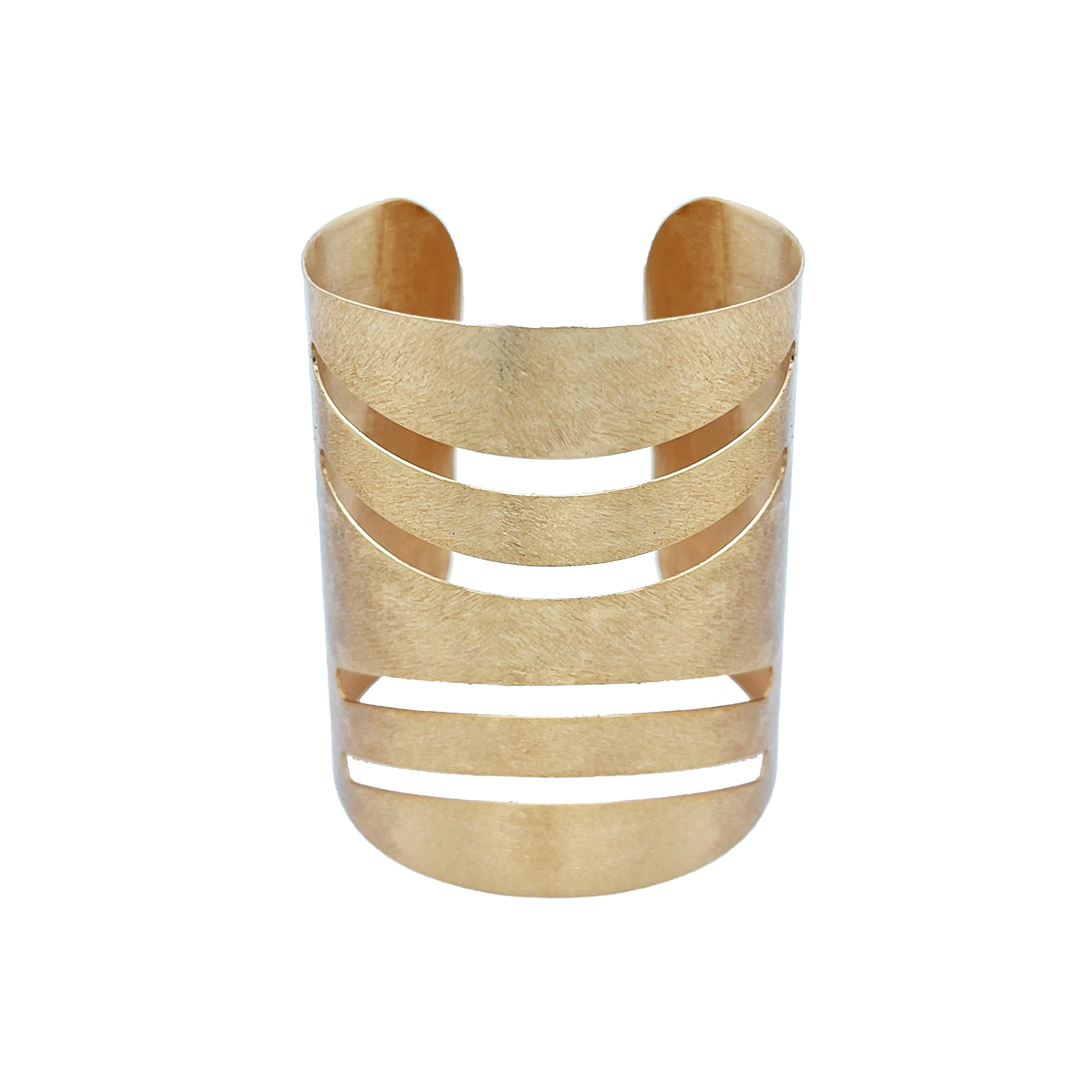 Cut Out Cuff Bracelet
Elevate your look with this Cut Out Cuff Bracelet, a sophisticated accessory that blends modern design with bold style. Its sleek cut-out details create a striking statement piece, perfect for adding a trendy edge to any outfit.
Yellow Gold Plated
2.75" Wide 