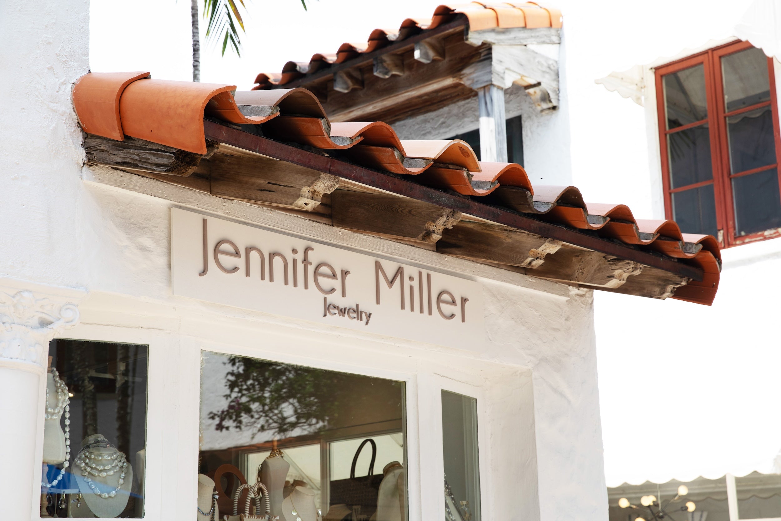 Outside the store of Jennifer Miller Jewelry.