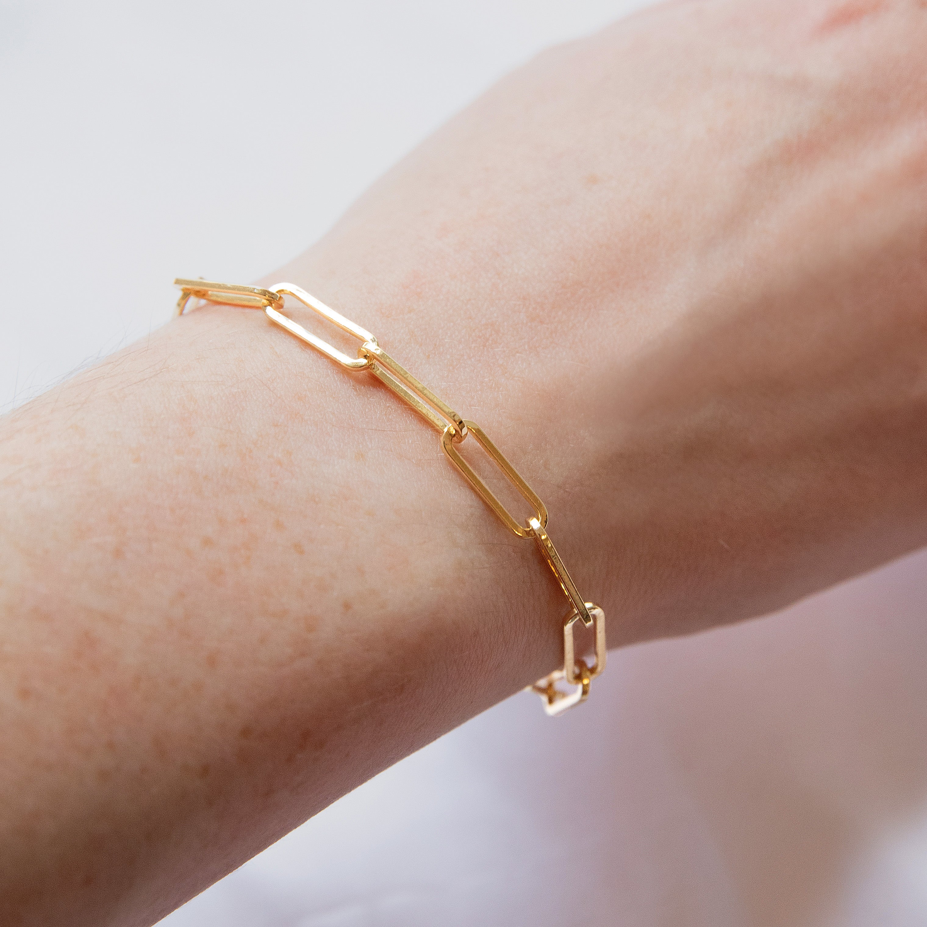 Chain Link Bracelet Yellow Gold Plated 0.59" Long X 0.19" Wide While supplies last. All Deals Of The Day sales are FINAL SALE.