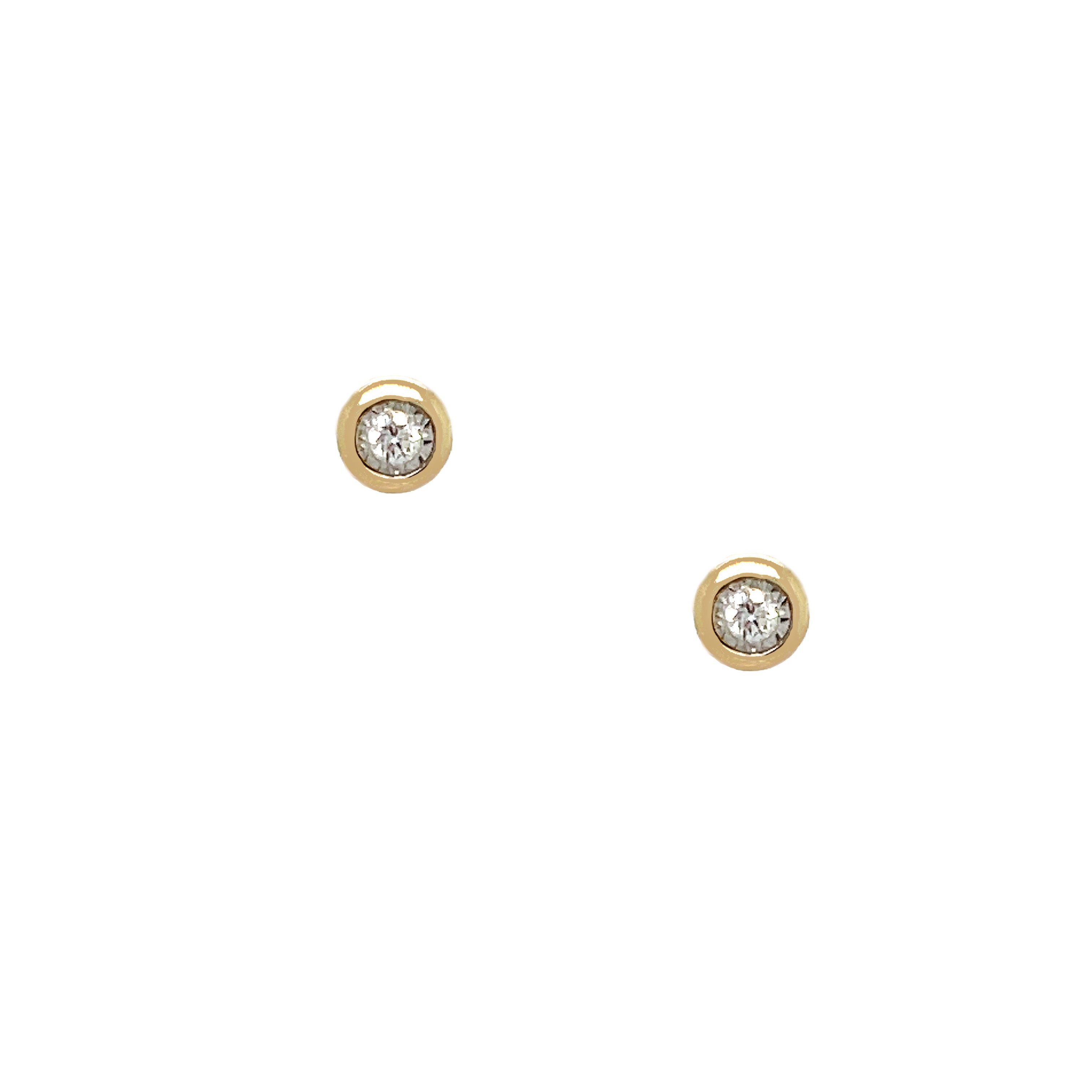 Small Diamond Stud Earrings
Transform your everyday style into a sophisticated ear party with our Small Diamond Stud Earrings. These earrings, adorned with sparkling diamonds, add a touch of chic to any ear party. Elevate your look with these versatile and timeless everyday earrings.
14K Yellow Gold
0.05 Diamond Carat Weight
0.15" Wide