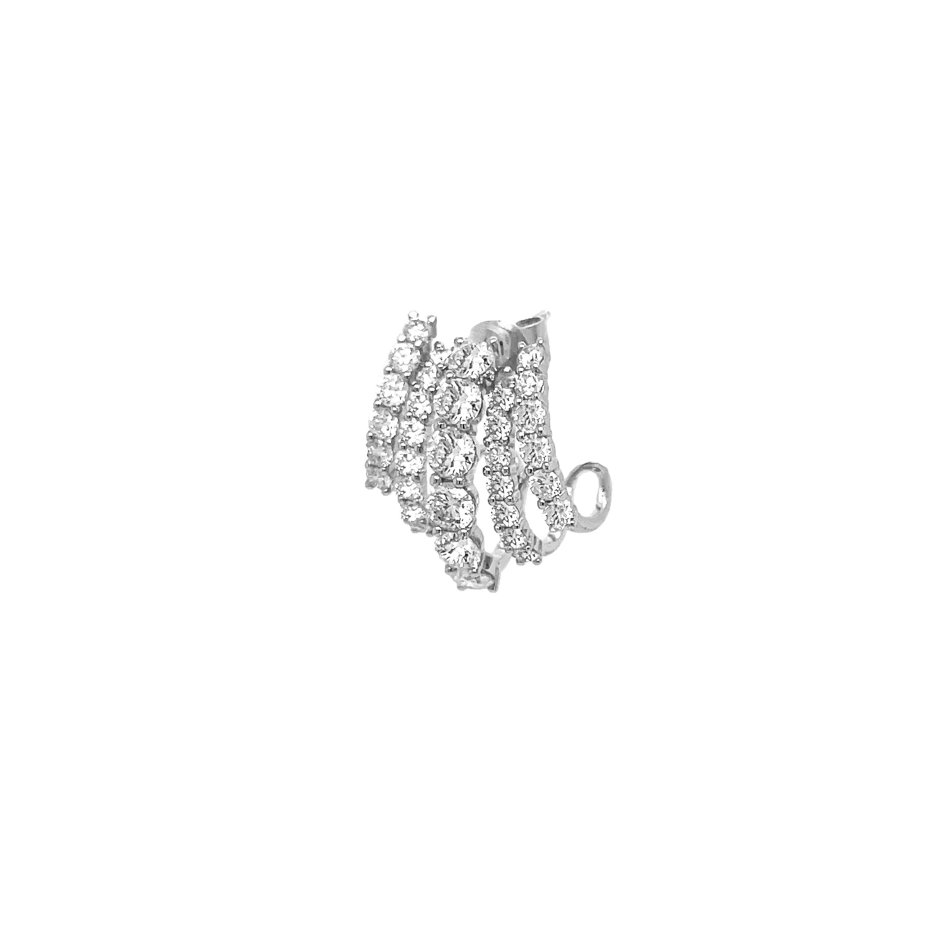 Diamond 5 Row Huggie Pierced Earring
Add a touch of sparkle and glam with our Diamond Huggie Earring. This chic earring will hug your ear just right with diamond embellishments. Perfect for any occasion, whether you want to add a touch of elegance or spice up your outfit with some flair!
14K White Gold
1.37 Diamond Carat Weight
0.65" Long X 0.56" Wide
SOLD AS SINGLE EARRING