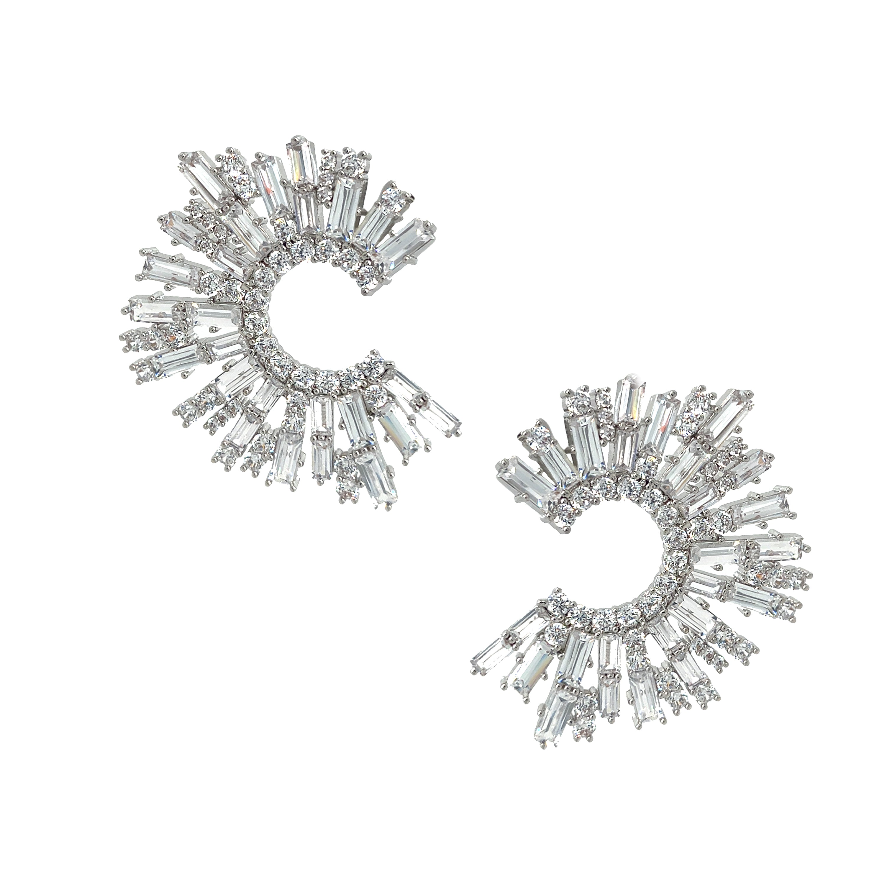 CZ Baguette Swirl Pierced Earrings
Introducing the Baguette Swirl Earrings. Add a touch of elegance and sophistication to any outfit with these statement earrings. These fancy, luxe earrings are sure to make a statement and elevate your style.
White Gold Plated
1.5" Long X 1.92" Wide
