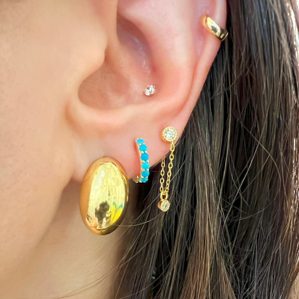 Oval Stud Pierced Earrings
Yellow Gold Plated
0.80" Long X 0.40" Wide
While supplies last. All Deals Of The Day sales are FINAL SALE.
