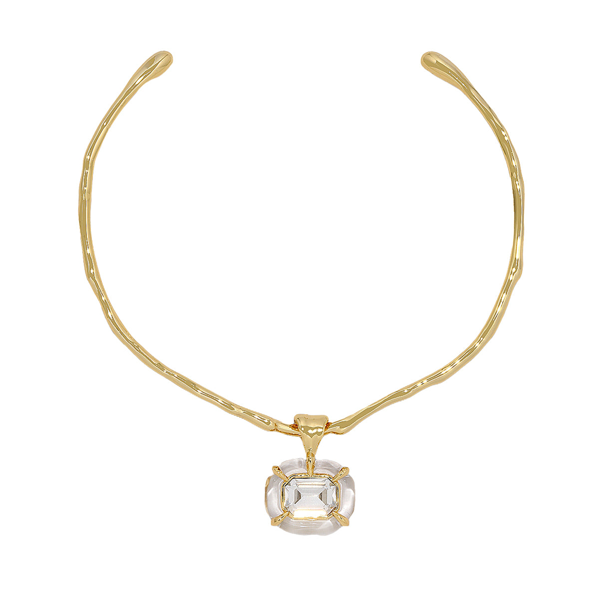 Sculpted Clear Lucite Charm Choker Necklace
A modern statement necklace designed with sculptural simplicity in mind. Finished in a polished 14K yellow gold plating, this open choker features a fluid, organic silhouette accented with a single faceted lucite charm. The structured yet lightweight design sits comfortably along the neckline, adding subtle shine with a refined edge.
14K Yellow Gold Plated
1.28" Long X 0.98" Wide