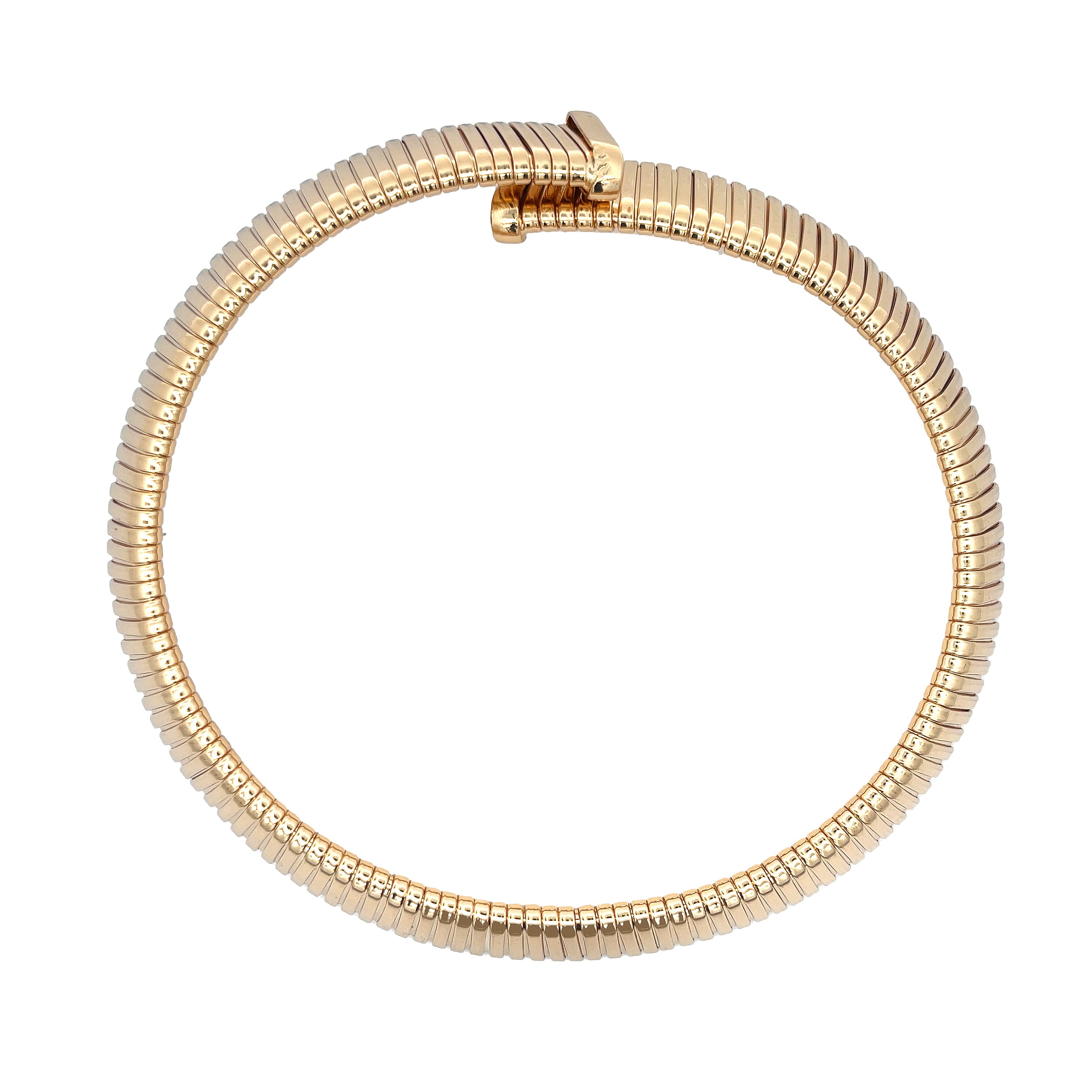 Flex Wrap Necklace
This trending collar necklace is the ultimate statement piece, elevating any outfit to new heights. Exude elegance and sophistication with this must-have piece.
Yellow Gold Plated
1" Thick
