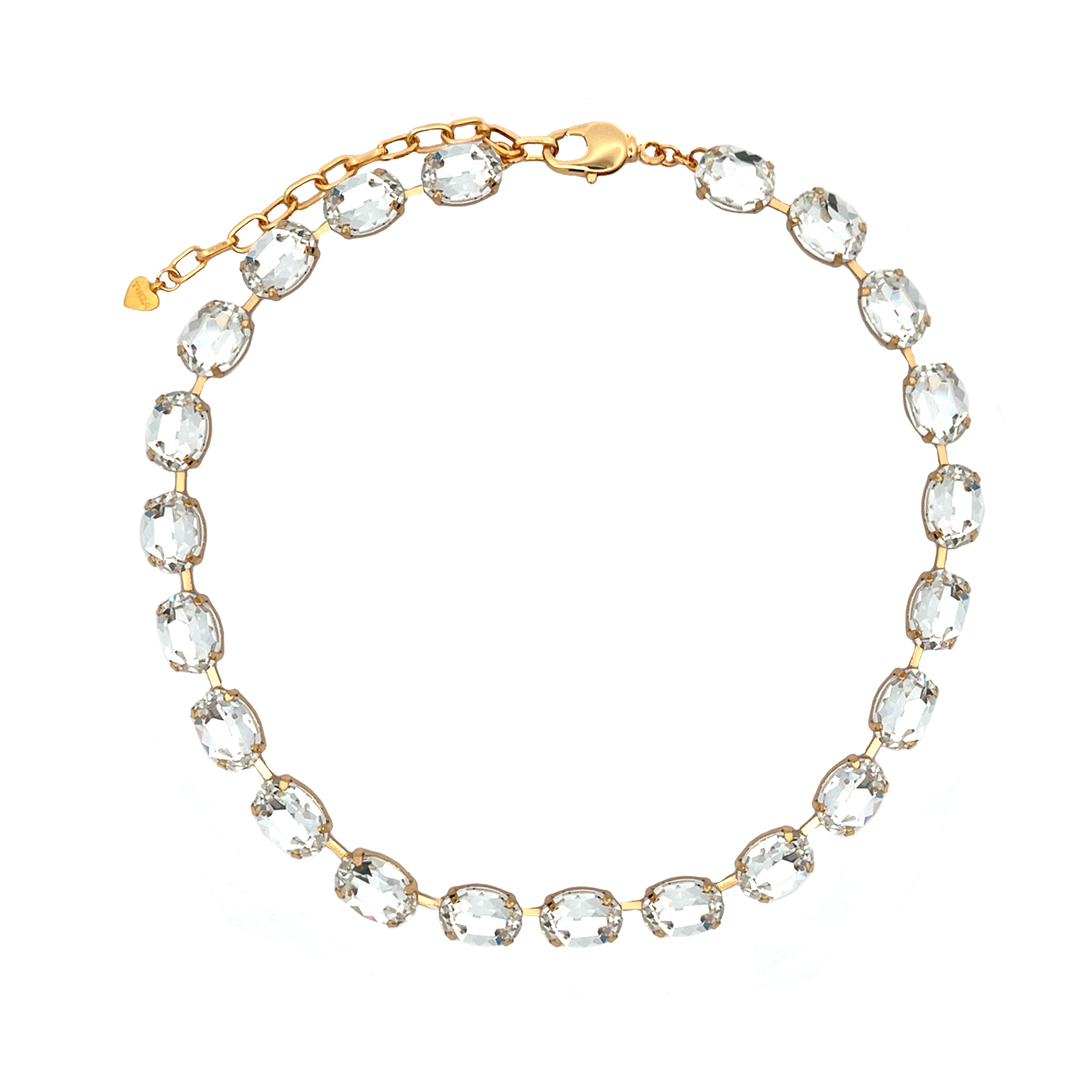 Clear Oval Stone Necklace
Elevate your look with the Clear Oval Stone Necklace. This sparkling piece adds a playful yet refined touch, perfect for any occasion. Its clear stone catches the light beautifully, making it a versatile and elegant piece.
Yellow Gold Plated
Stones: 0.39" Wide
14.5-17" Adjustable Length