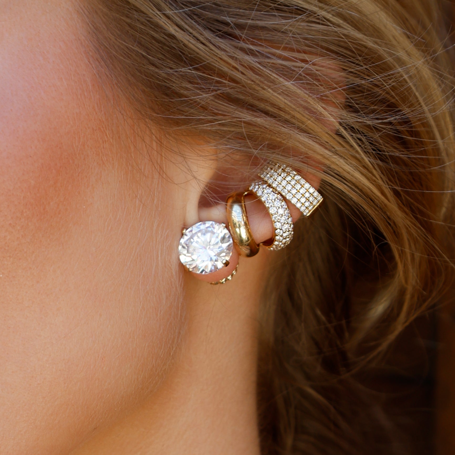 Diamond Pave Four Row Ear Cuff

18K Yellow Gold
0.44 Diamond Carat Weight