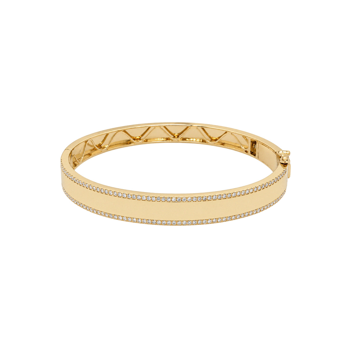 Diamond Edged Pave Bangle Bracelet

14K Yellow Gold&nbsp;
0.75 Diamond Carat Weight&nbsp;
Hinge Closure&nbsp;