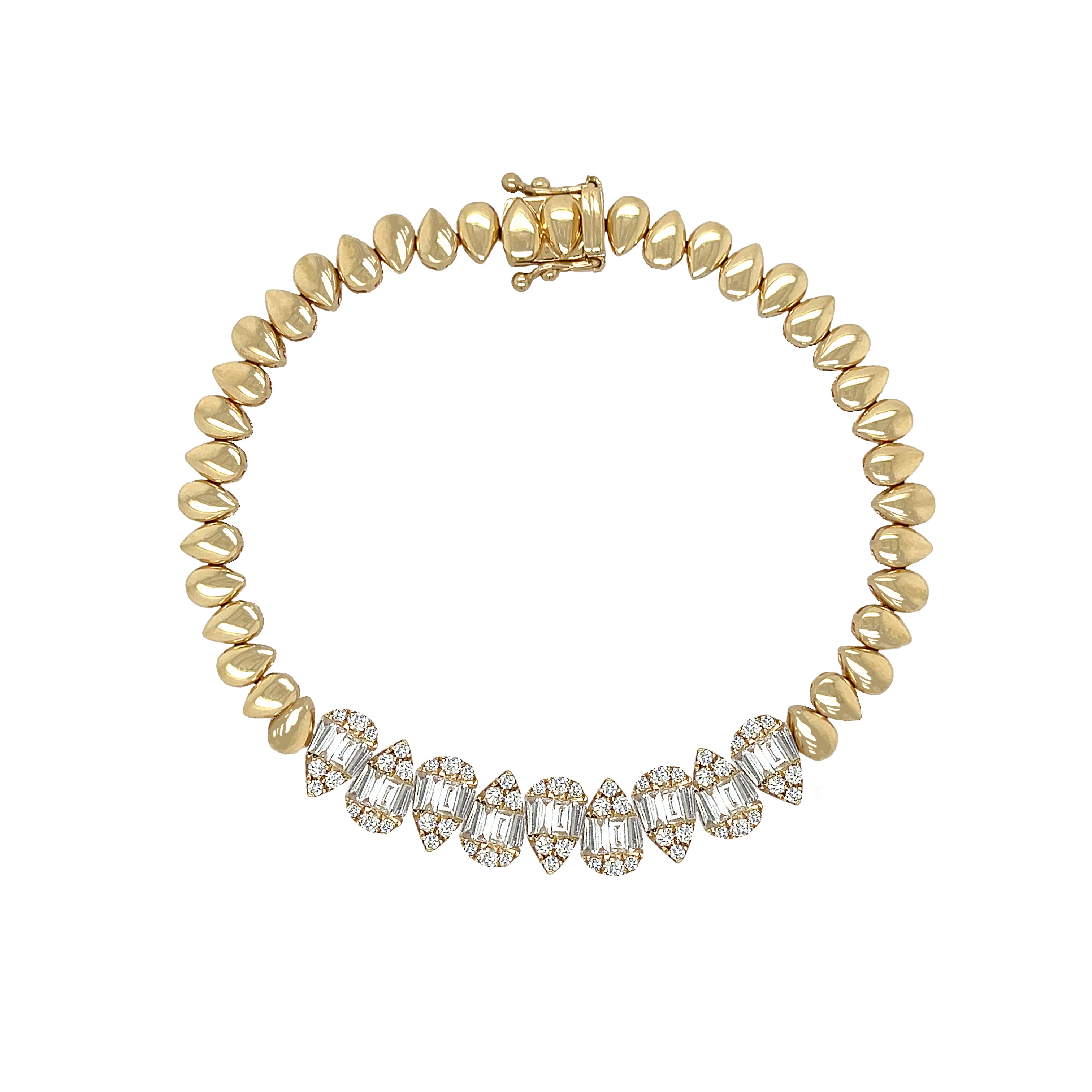 Diamond Tear Link Bracelet

Elevate your elegance with this Diamond Tear Link Bracelet, featuring expertly set diamonds in a sleek teardrop shape for a refined, modern look. Its chic design offers timeless sophistication, perfect for adding a subtle sparkle to any ensemble. Crafted to complement both everyday wear and special occasions, this bracelet is a subtle yet luxurious statement.

14K Yellow Gold
1.97 Diamond Carat Weight

Diamond Tear Links: 0.33" Wide
7" Length