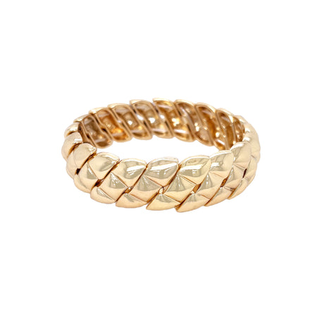 Weave Stretch Bracelet

Elevate your style with our Weave Stretch Bracelet. Crafted with stretchable material, it effortlessly adds a touch of sophistication to any outfit. Versatile and easy to pair with other bracelets, it's the perfect accessory to elevate your look.

Yellow Gold Plated