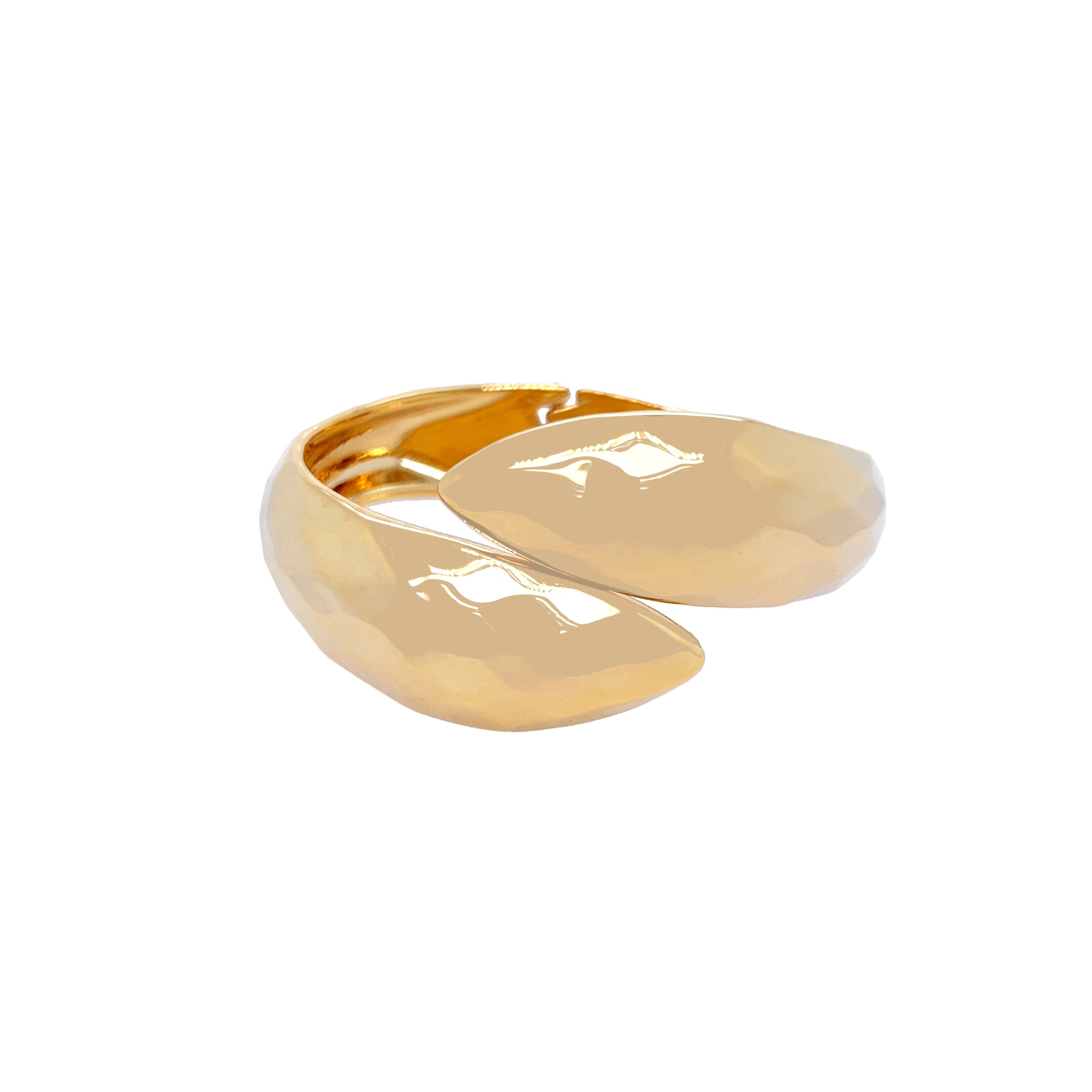 Textured Open Bangle Bracelet

This textured open bangle bracelet is a staple piece for any fashionable individual. Its minimal design is both trendy and chic, making it the perfect accessory for any outfit. Add a touch of elegance to your wardrobe with this must-have bracelet.

Yellow Gold Plated
1.38" Wide