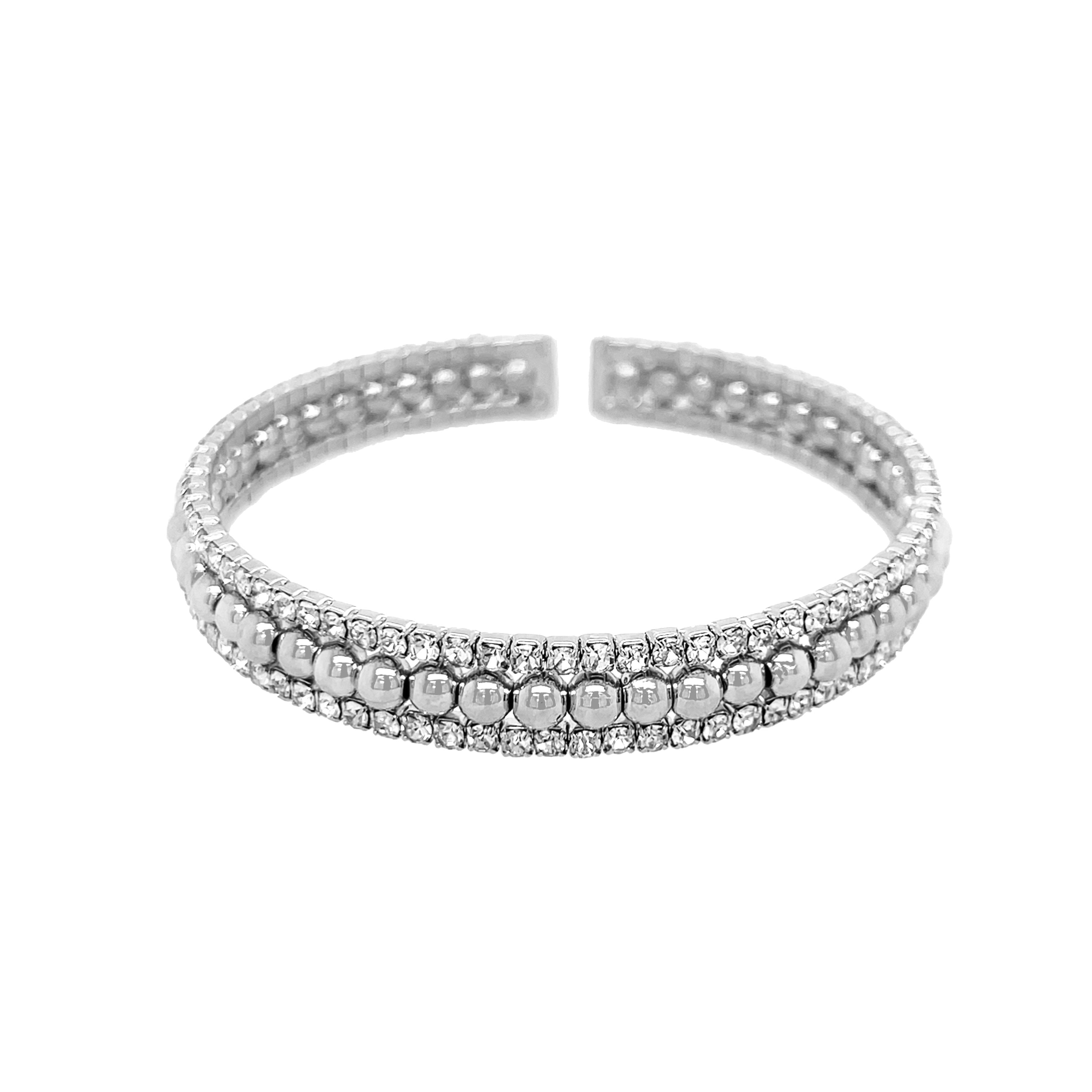 CZ 3 Row Open Bangle Bracelet

White Gold Plated
2.30" Diameter


While supplies last. All Deals Of The Day sales are FINAL SALE.