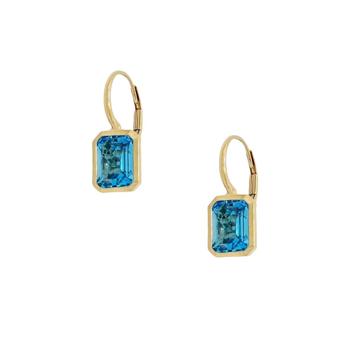 14K Blue Topaz Drop Earrings

14K Yellow Gold

0.80" Long X 0.34" Wide
6.60 Topaz Carat Weight