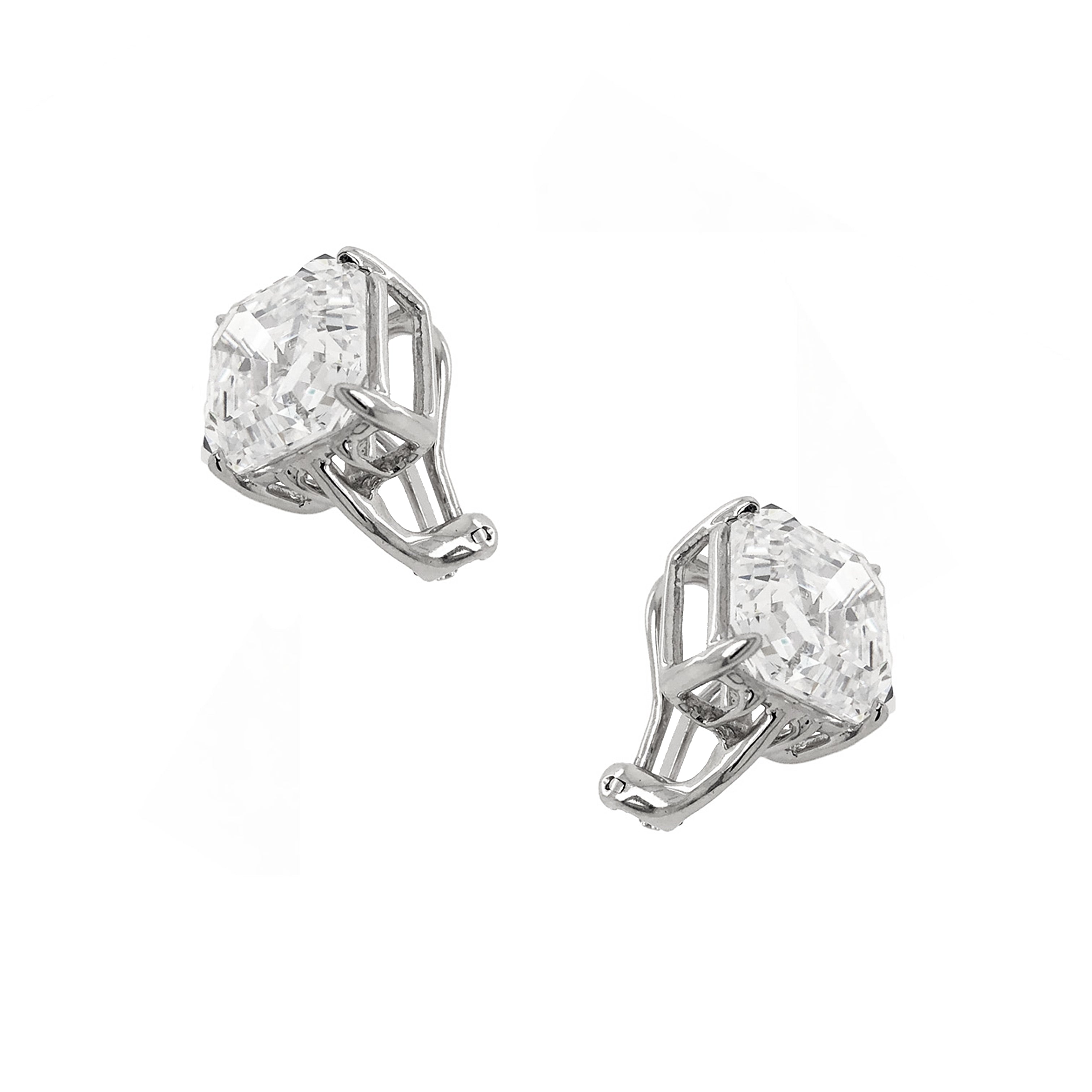 Ascher Cut Stud Clip-On Earrings

Effortless elegance meets everyday practicality with these Ascher stud clip-on earrings. Designed for those who value versatility, these timeless pieces transition seamlessly from office to evening without piercing required. The refined stud silhouette delivers understated sophistication that complements any look, making them an essential addition to any jewelry collection.

White Gold Plated Over Silver
11MM