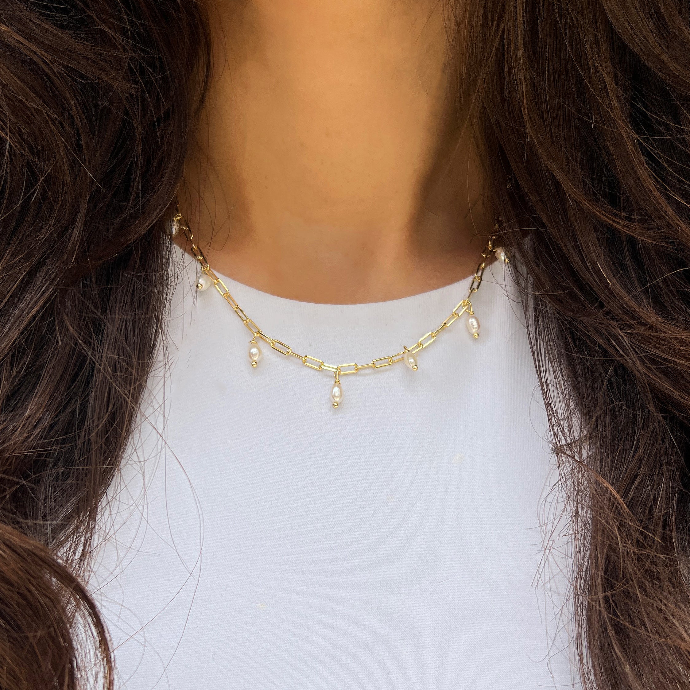 Pearl Dangle Link Necklace

Yellow Gold Plated Over Silver
Pearls: 3-4MM
17.5-18.5 Adjustable Length

While supplies last. All Deals Of The Day sales are FINAL SALE.