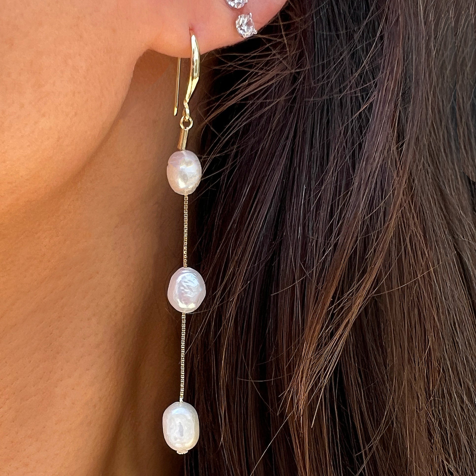 3 Pearl Drop Pierced Earrings

Yellow Gold Plated Over Silver
Freshwater Pearls: 5MM
3" Drop


While supplies last. All Deals Of The Day sales are FINAL SALE.