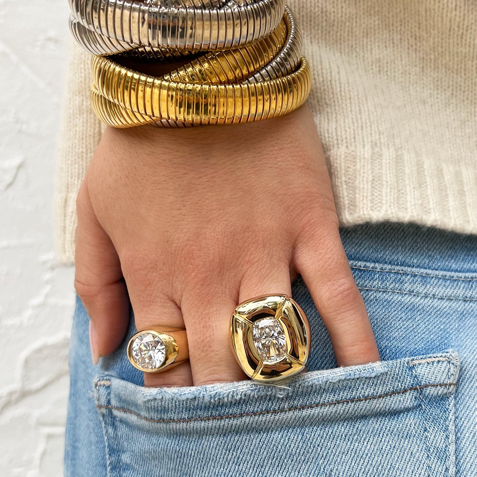 CZ Cushion Statement Ring

Make a statement with our Cushion Statement Ring. This unique ring is a must-have for anyone looking to make a chic statement. With its stand-out crystal and bold style, this ring will add the perfect touch to any outfit.

Yellow Gold Plated Over Silver
1.08" Long X 1" Wide
One Size: Adjustable Size 6-8