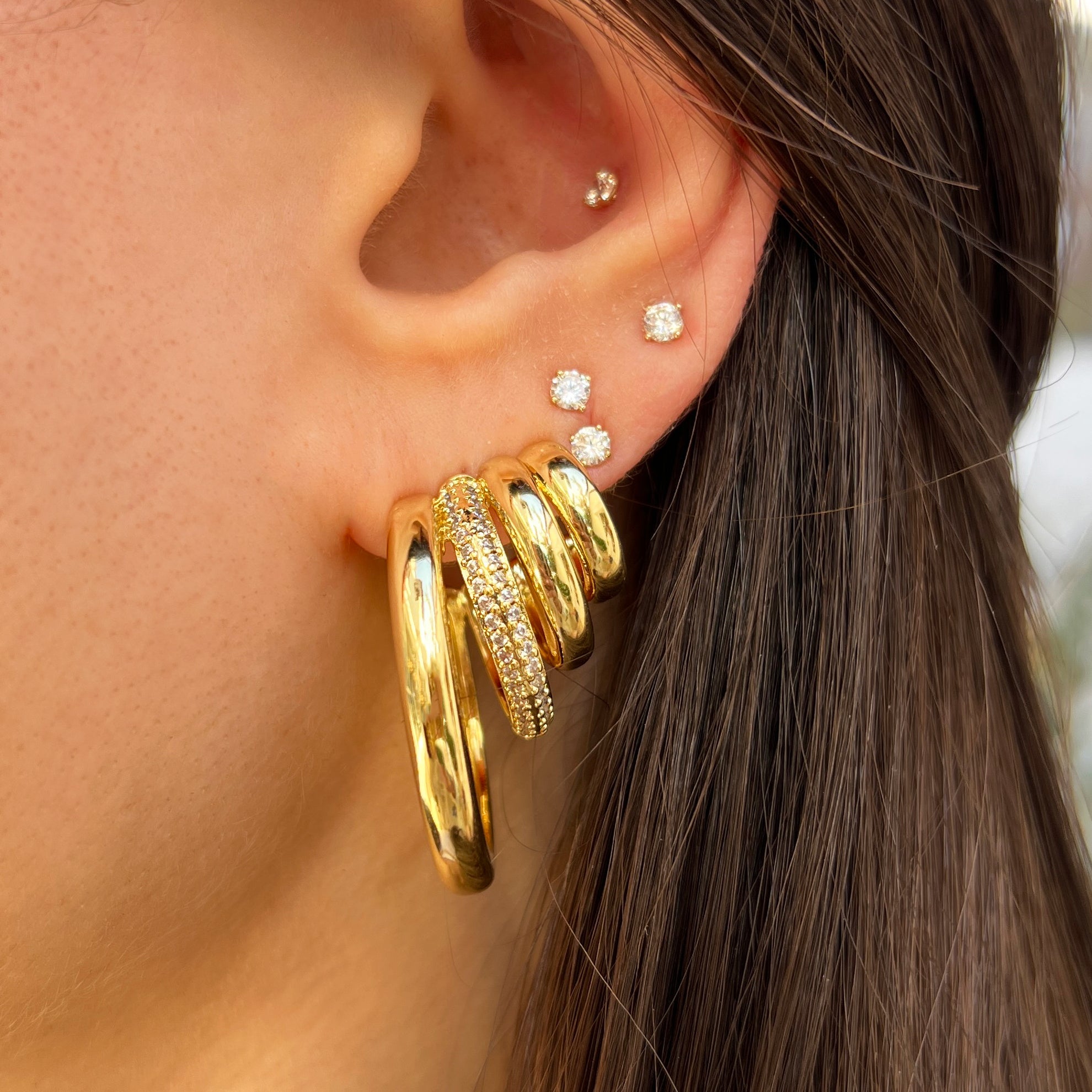 CZ Multi Hoop Pierced Earrings

White Gold Plated
1.25" Long X 0.65" Wide

While supplies last. All Deals Of The Day sales are FINAL SALE.