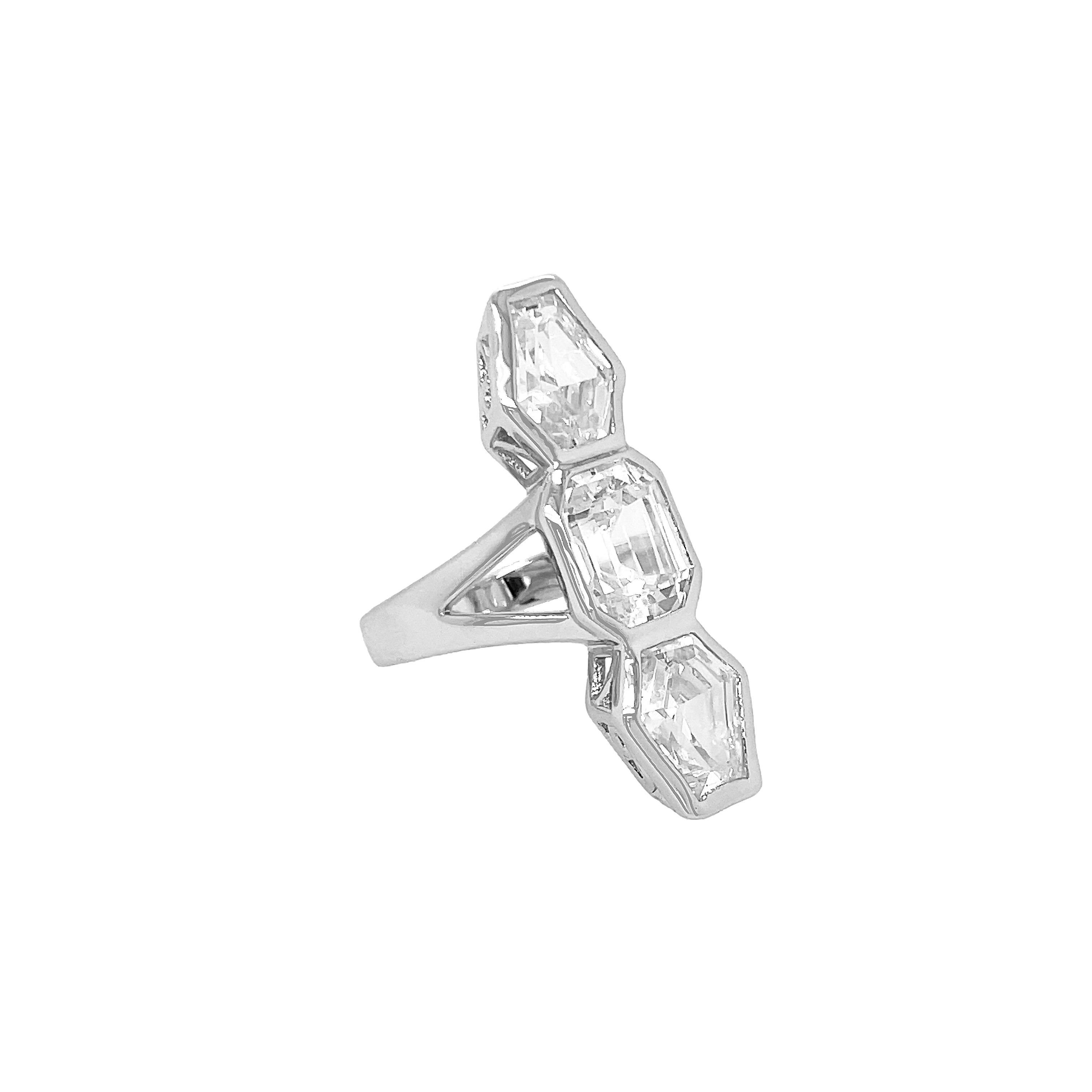 Triple Geo Stone Statement Ring

Add some sparkle to your look with our Triple Stone Ring! This statement ring is on trend and sure to catch attention. Perfect for spicing up any outfit.

White Gold Plated Over Silver
1.27" Long X 0.35" Wide