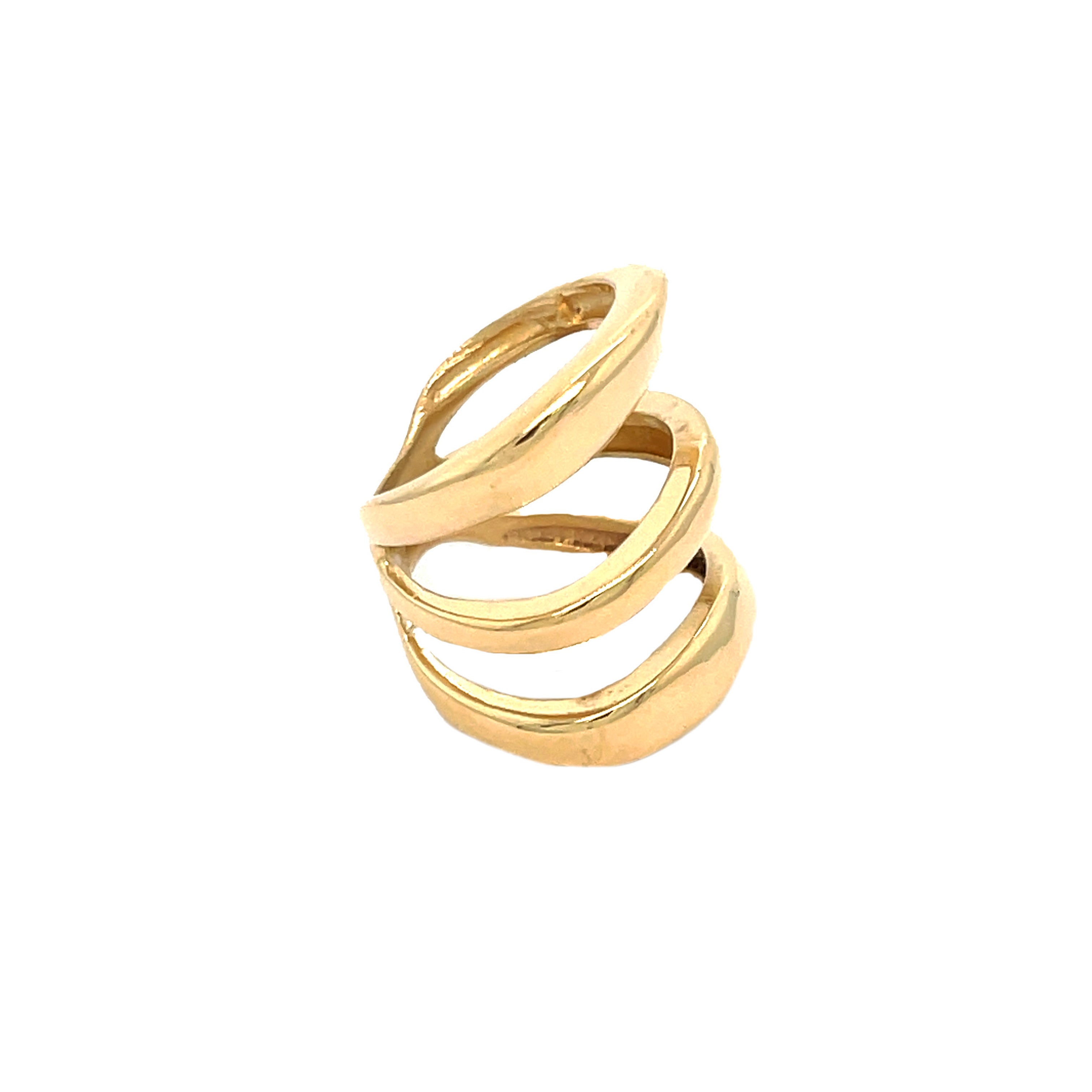3 Curved Band Ring


Yellow Gold Plated
0.95" Long