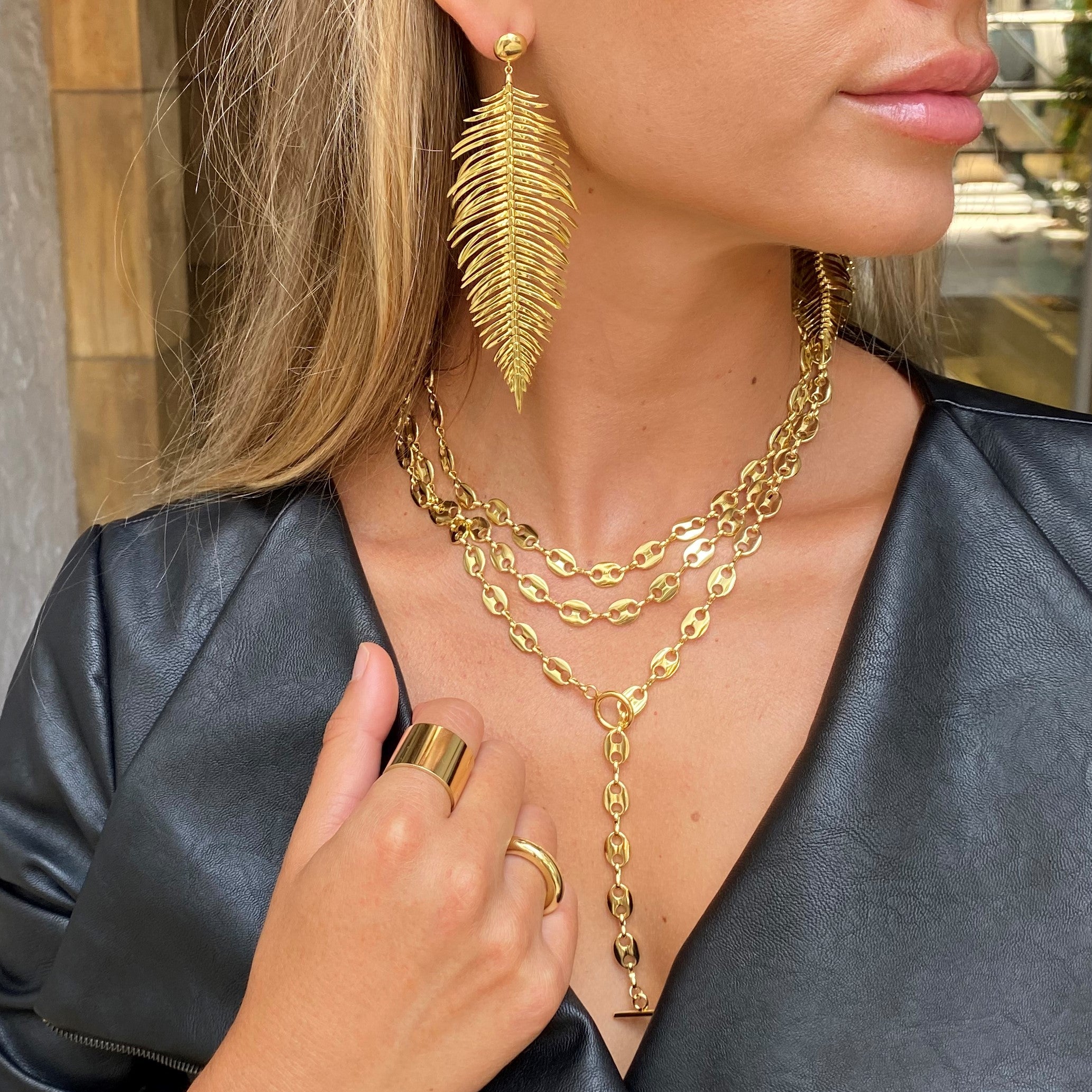 Anchor Link Chain Necklace  Yellow Gold Plated Chain: 16" Length Links: 0.42" Long X 0.32" Wide
